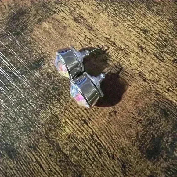 NWOT | Betsey Johnson | Kaleidoscope Diamond Stud Earrings - Picture 6 of 13